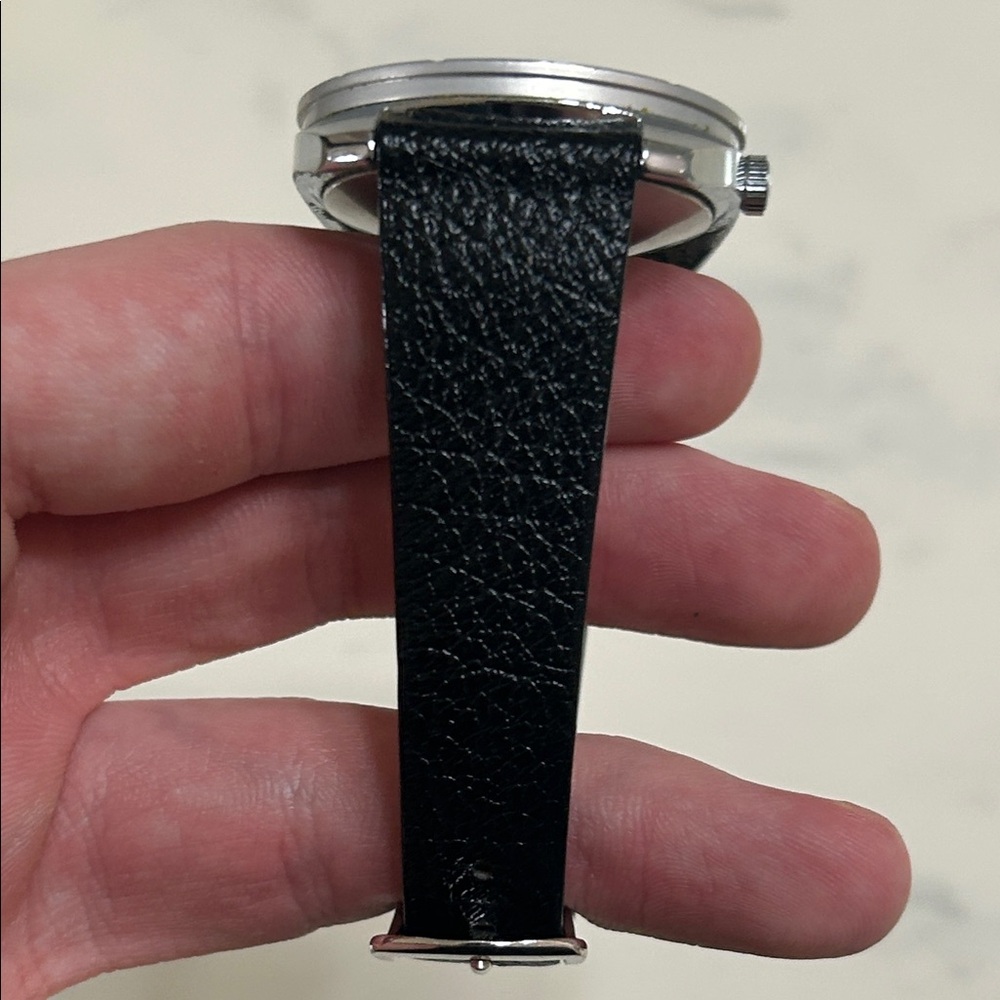 Vintage 1970’s Timex Electric Dynabeat Black and Silver Watch - Picture 7 of 11